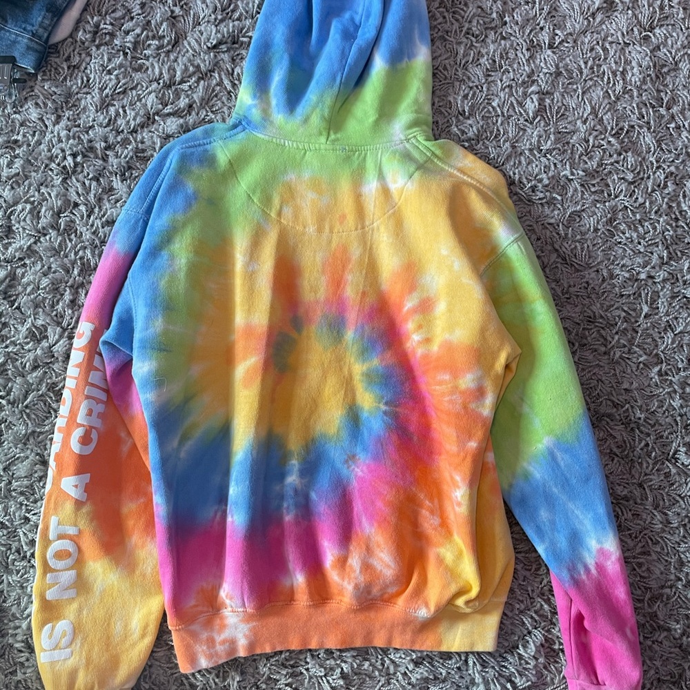 Santa Cruz tie dye skate hoodie